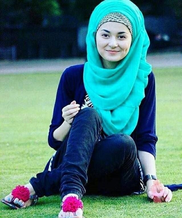 Hania Amir Hijab